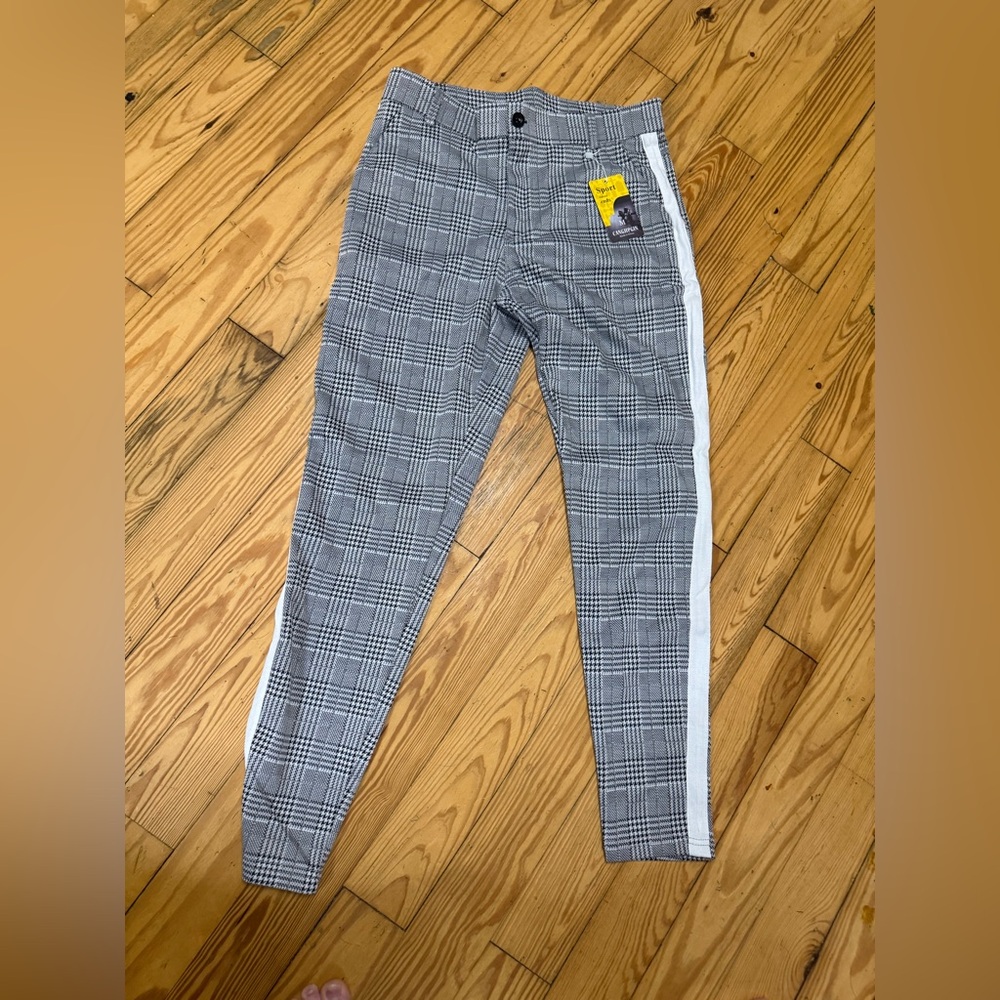 NET- Women’s Gray Plaid Dress Pants with White Stripe/ Medium/ Size 6/8